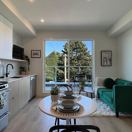 Hillside Oasis By Iris Properties! Victoria Exteriör bild