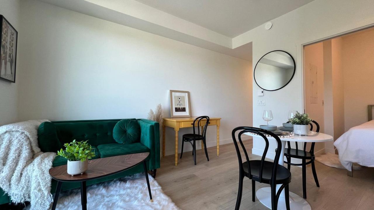 Hillside Oasis By Iris Properties! Victoria Exteriör bild