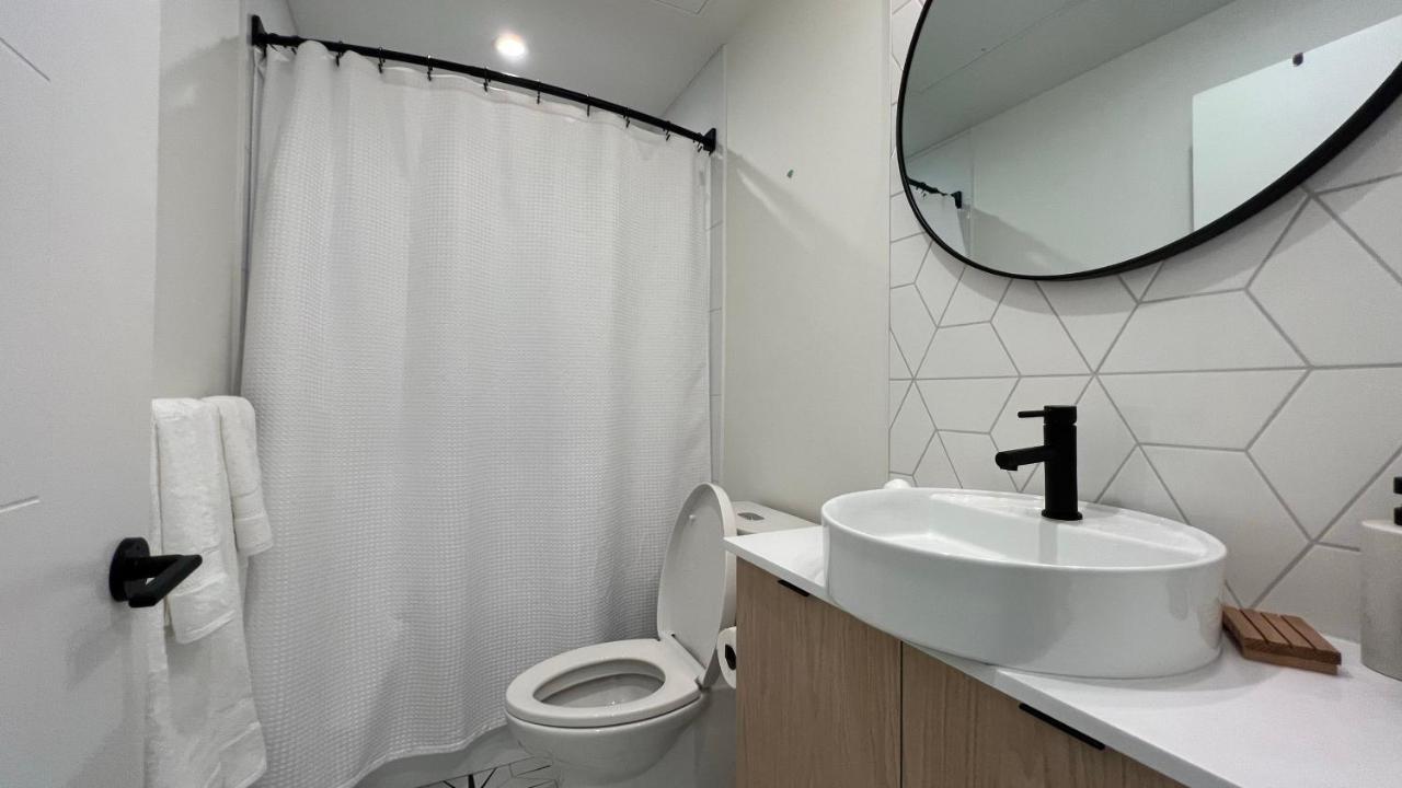 Hillside Oasis By Iris Properties! Victoria Exteriör bild